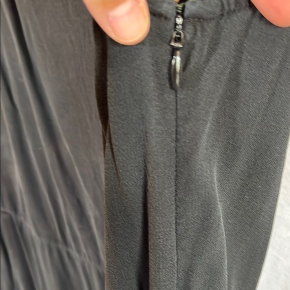 Silk Elegant Black Sleeveless Dress - Picture 6 of 11